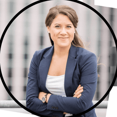 Stephanie — su persona de contacto en Fluedy